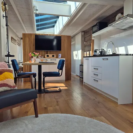 Apartamento Tiny De Haas Luxe Met Heerlijk Terras En Infraroodsauna *