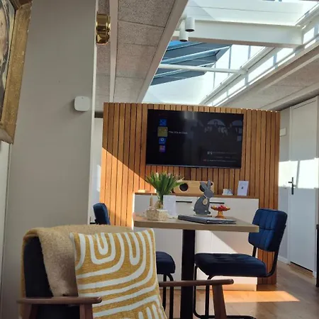 Tiny De Haas Luxe Met Heerlijk Terras En Infraroodsauna Appartement *