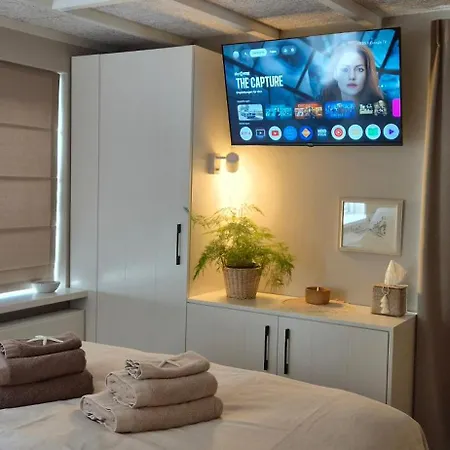 Appartamento Tiny De Haas Luxe Met Heerlijk Terras En Infraroodsauna *
