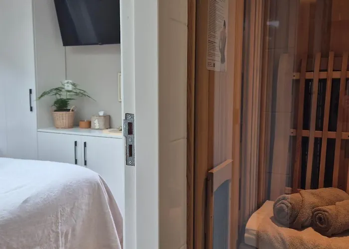 Tiny Villa de Haas met prive Infraroodsauna Apartamento