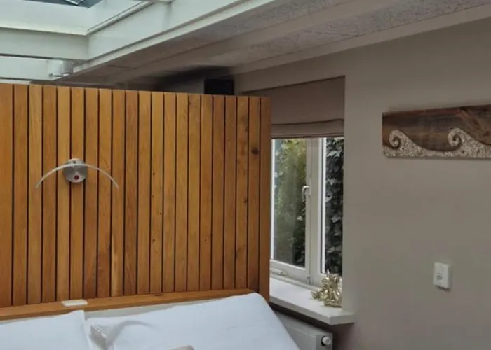 Tiny Villa de Haas met prive Infraroodsauna Apartamento