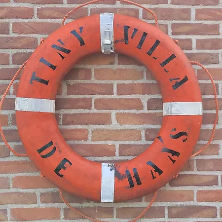 Tiny De Haas Luxe Met Heerlijk Terras En Infraroodsauna 아파트